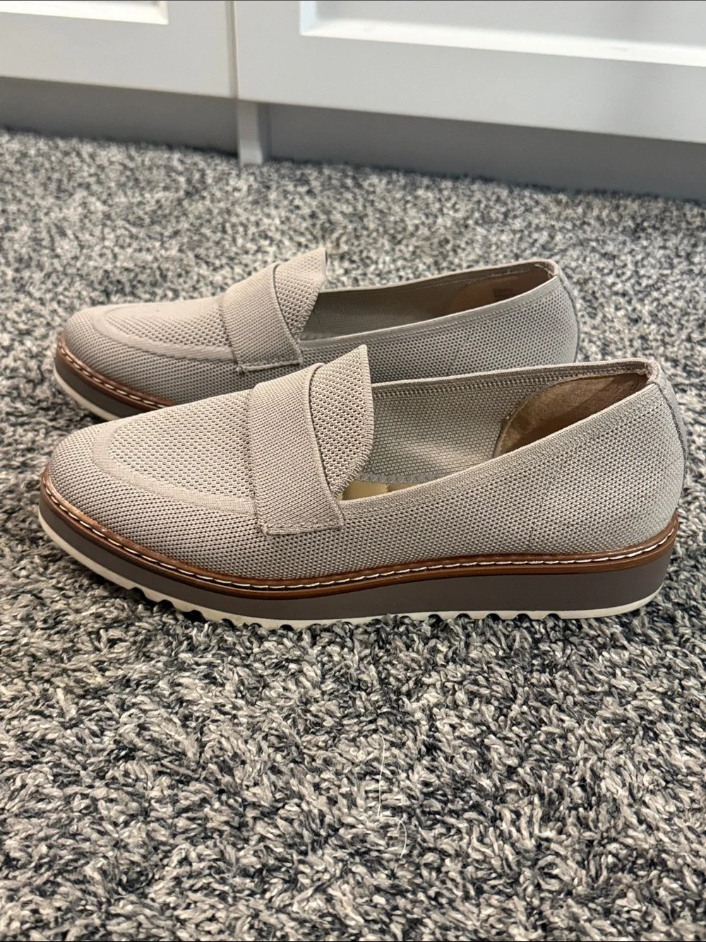 Me Too Women’s Gray Knit Platform Penny Loafers Size 8